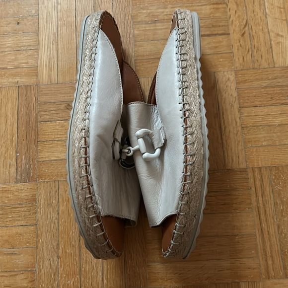 Tyche - Picture 3 of 12